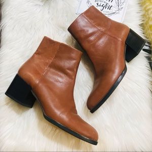 Sam Edelman Joey Booties Sz 8M